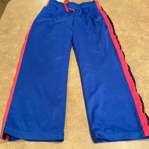 Girls Nike pants size medium